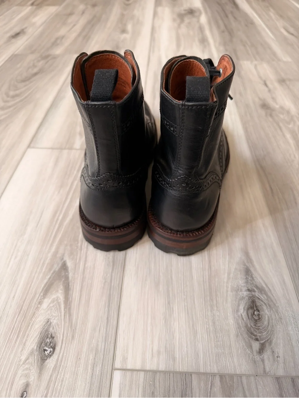 Frye James Lug Wingtip Lug Sole Leather Boots Men’s 8.5 Black